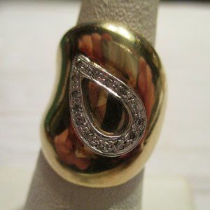 14K Band With Diamonds 22mm long. Size 5